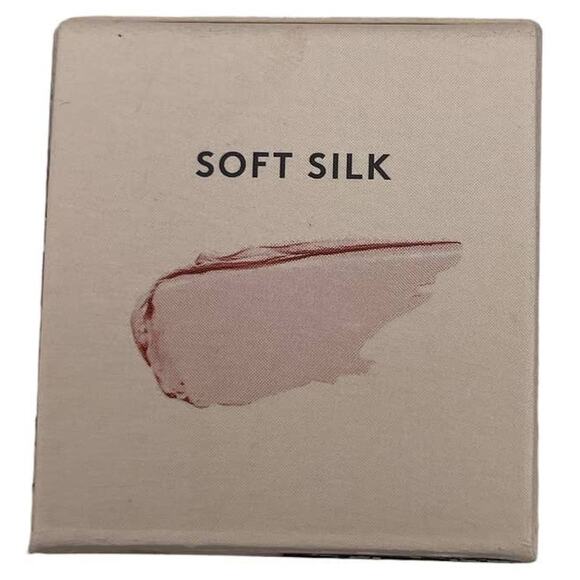 Fenty Beauty by Rihanna Pro Filt'R Hydrating Primer # Soft Silk - Picture 2 of 6